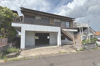 売り倉庫付き中古住宅　オレンジランド