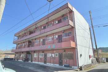 上富田町賃貸アパート　ハイツ岩田