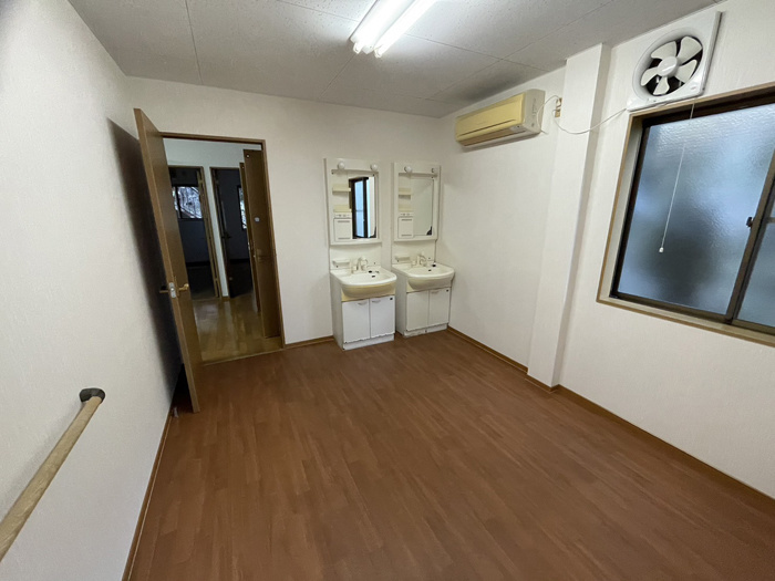 賃貸事務所・宿舎　田辺市合川