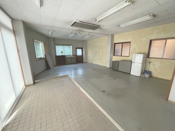 田辺市売店舗付中古住宅　磯間