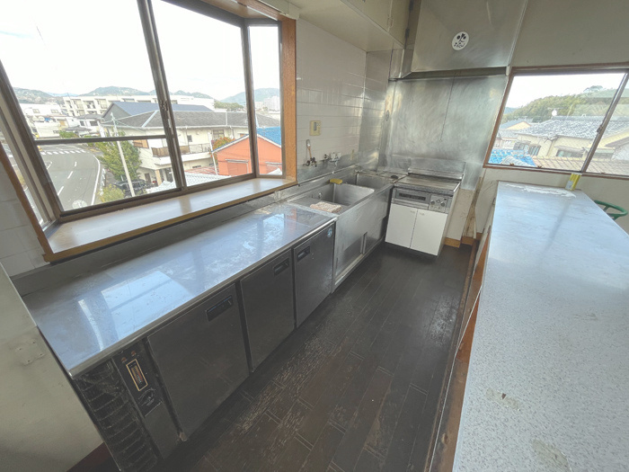 田辺市売店舗付中古住宅　磯間