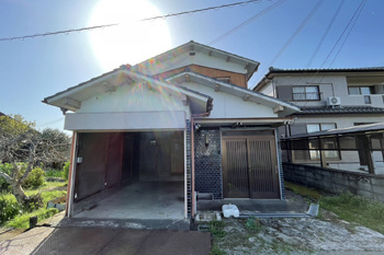 上富田町売中古住宅　朝来