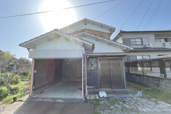 上富田町売中古住宅　朝来