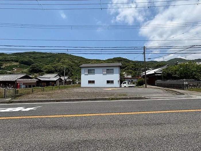 売土地:由良町中